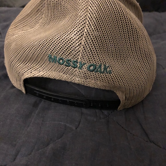 Men’s or women’s Mossy Oak hat - Picture 2 of 2